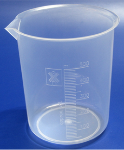 PLASTIC BEAKER 