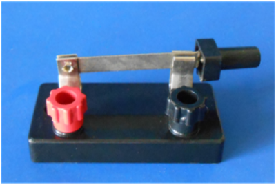 SINGLE-POLE SWITCH