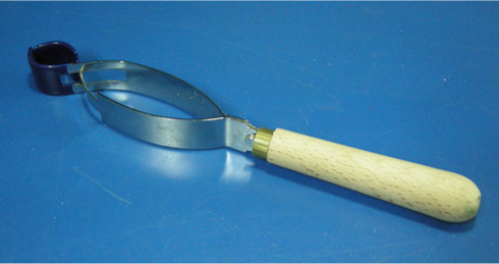 TEST TUBE HOLDER