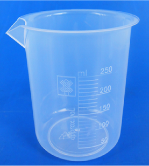 PLASTIC BEAKER 